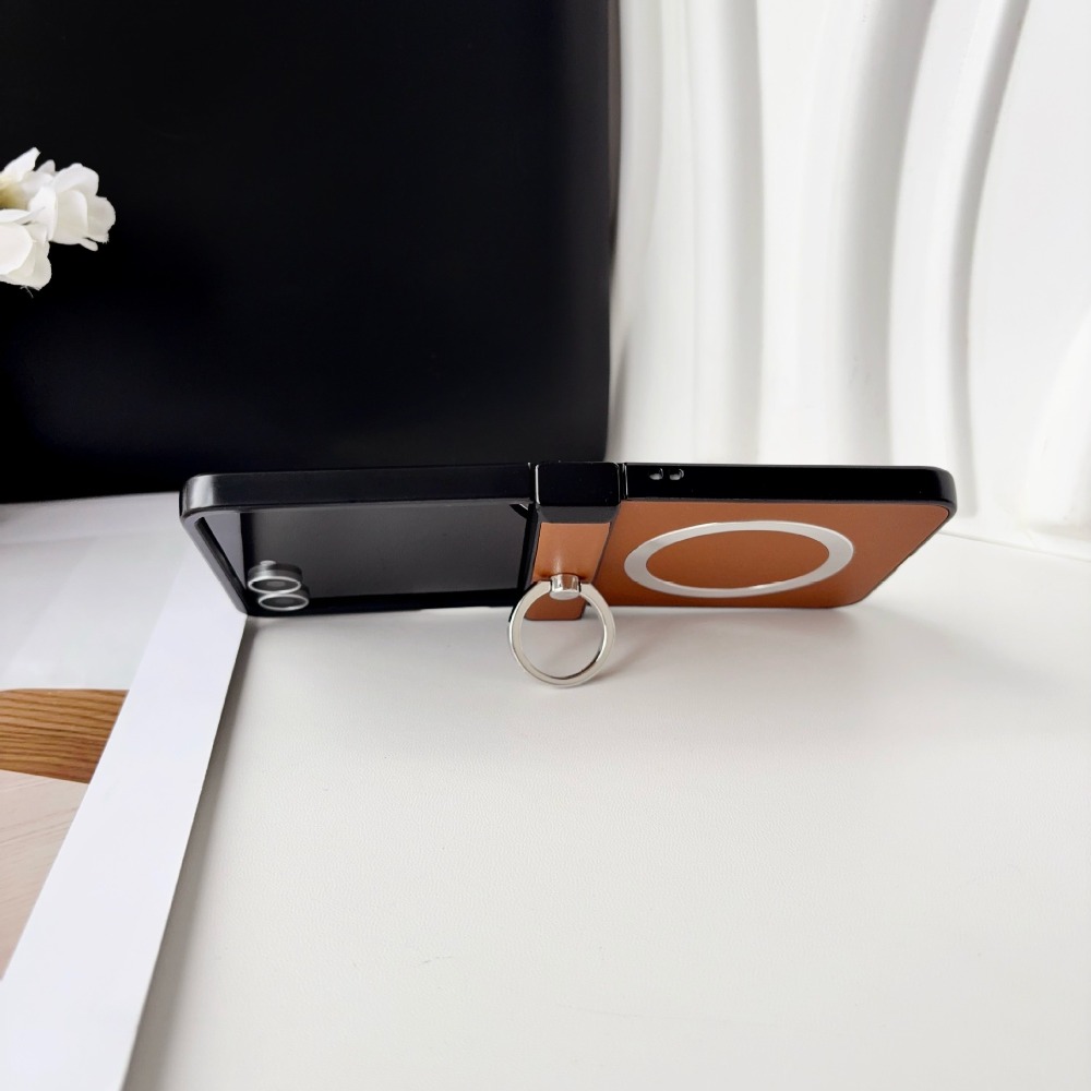 Magnetyczne etui skórzane Mags – Phone Ring Holder recenzja i cena